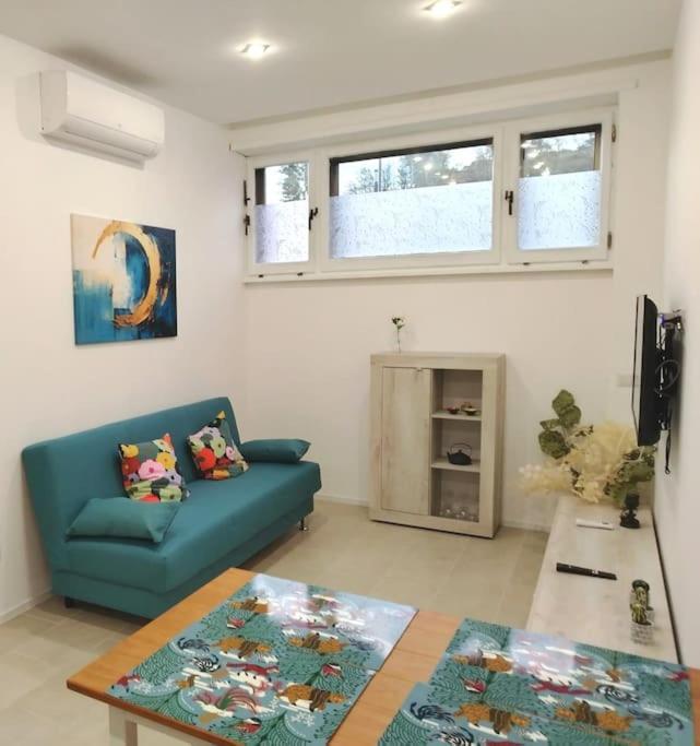 Rhome Apartment *